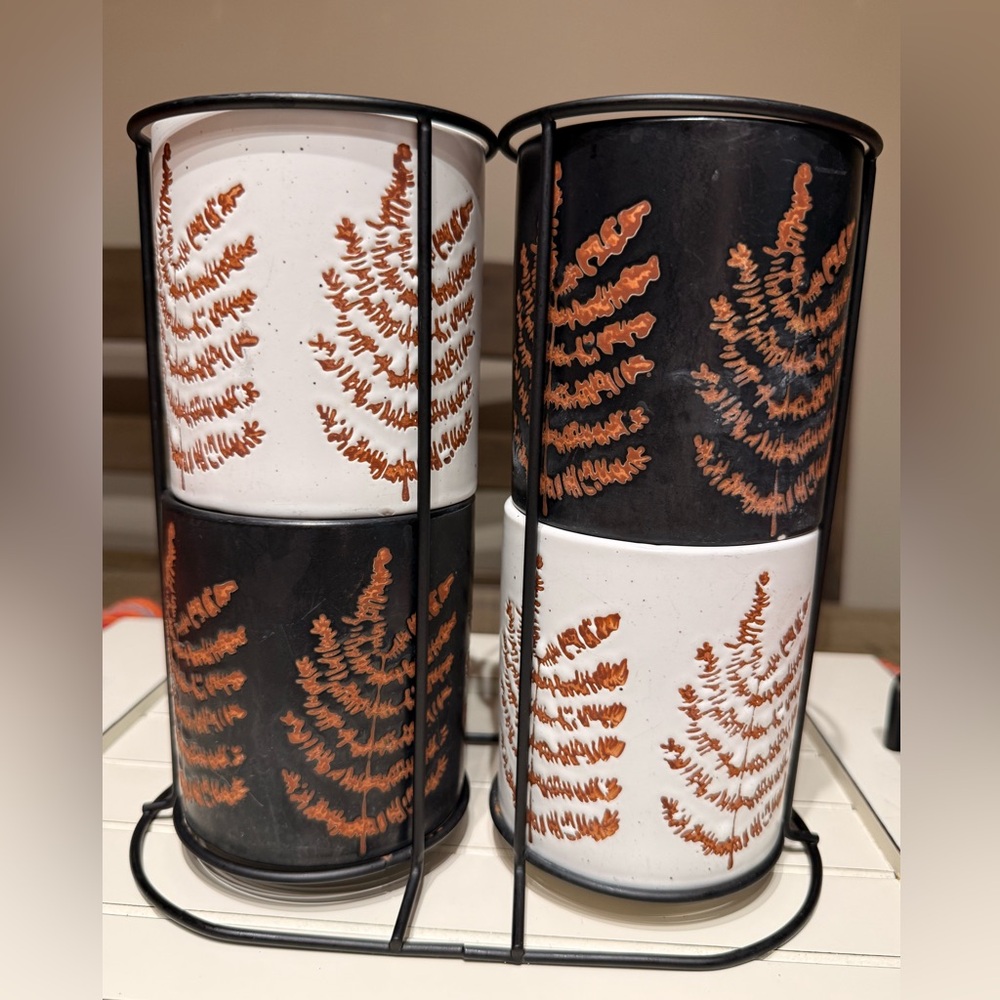 Old Pottery Company Vine Leaf Coffee Mug Farmhouse Kitchen Set of 4 mugs w/rack